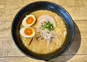 みそ玉ラーメン
