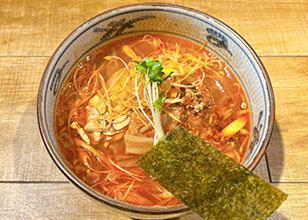 うま辛ラーメン