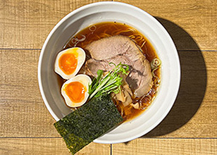 鶏だし醤油煮玉子ラーメン