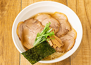 鶏だし塩チャーシューラーメン