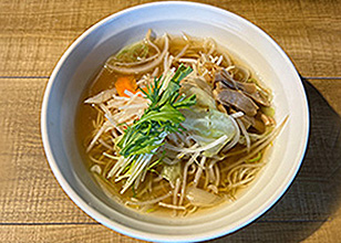鶏だし塩野菜ラーメン